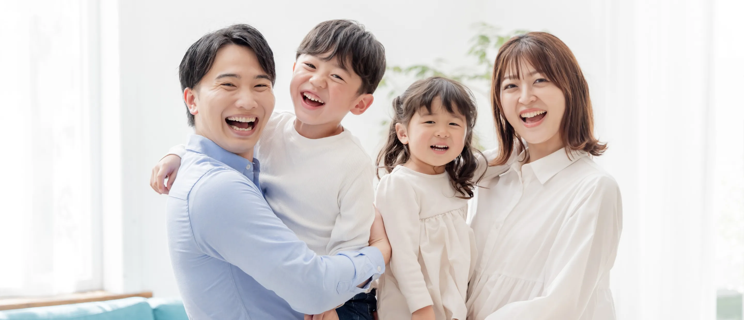 笑顔の家族写真